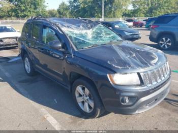 Salvage Jeep Compass