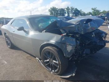  Salvage Dodge Challenger