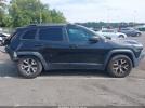 Jeep Cherokee Trailhawk Image 4