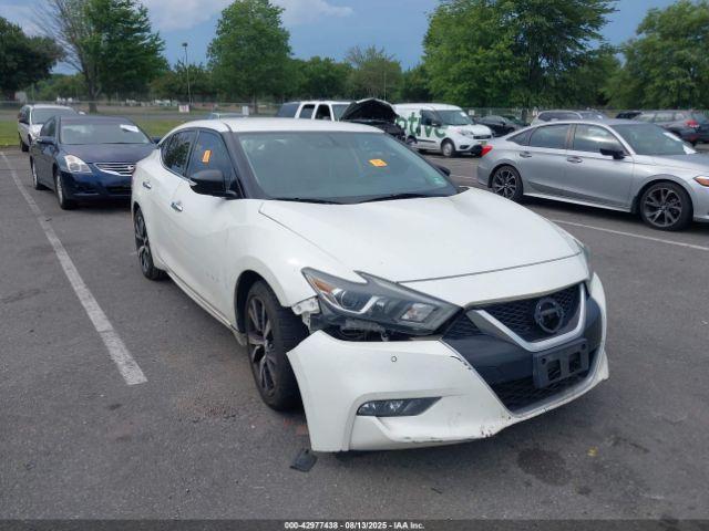  Salvage Nissan Maxima