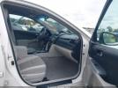 Toyota Camry Le Image 3