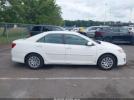 Toyota Camry Le Image 7