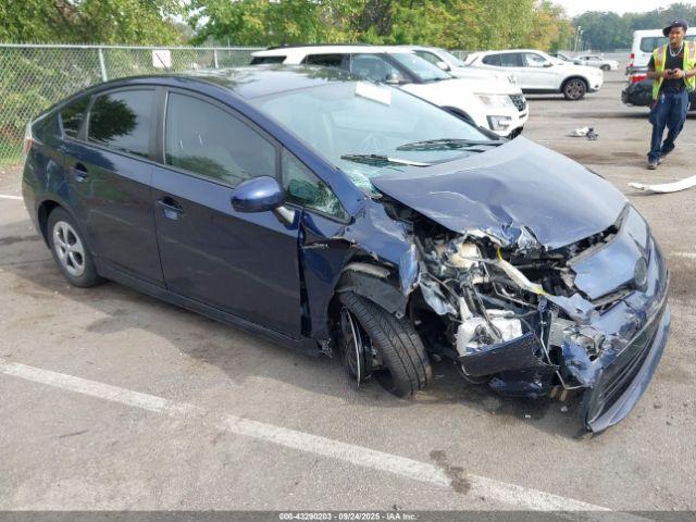  Salvage Toyota Prius