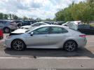 Toyota Camry Se Image 10