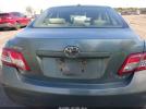 Toyota Camry Le Image 9