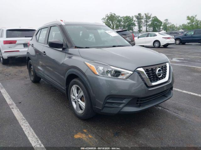  Salvage Nissan Kicks