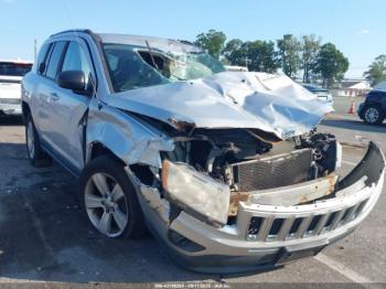  Salvage Jeep Compass