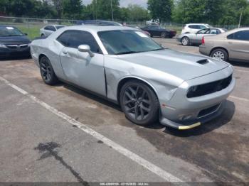  Salvage Dodge Challenger