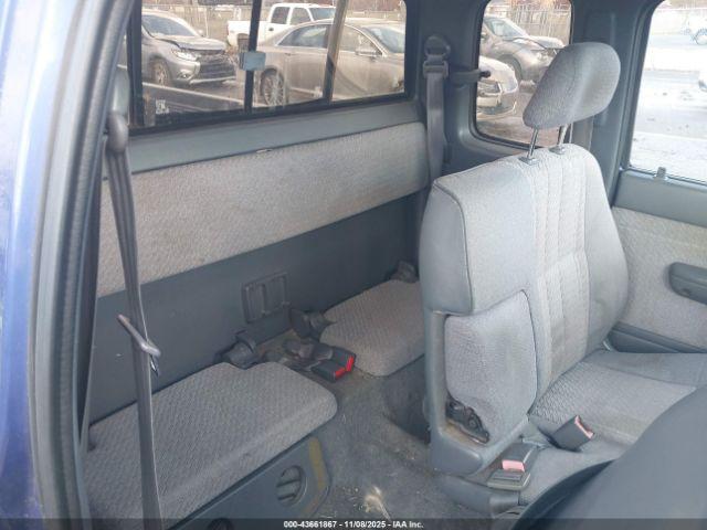 Toyota Tacoma Image 13