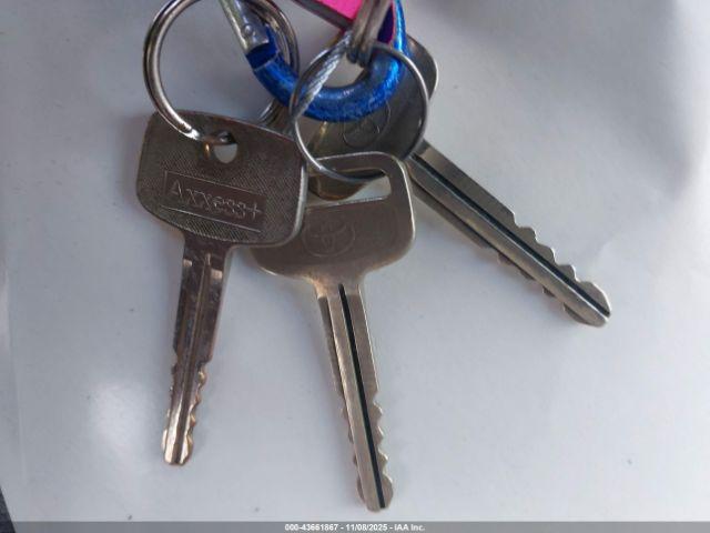 Toyota Tacoma Image 12