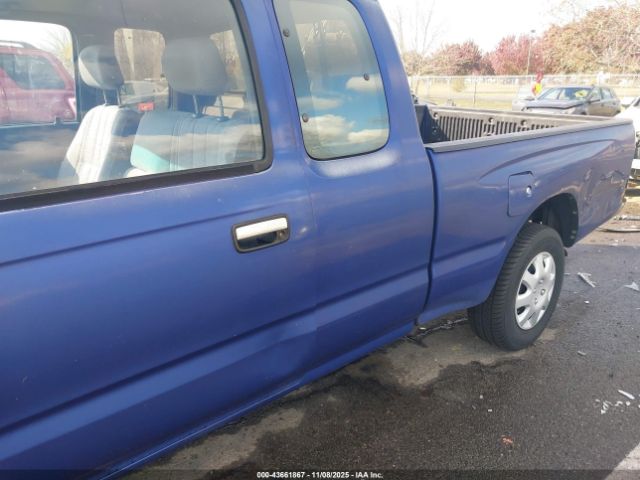 Toyota Tacoma Image 2