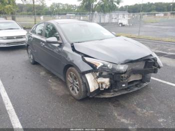  Salvage Kia Forte