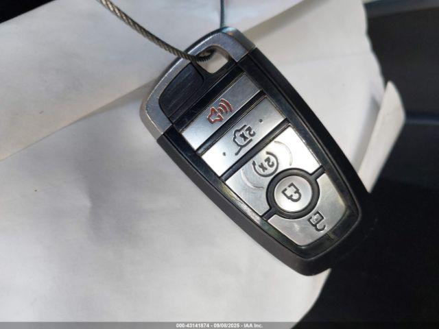 Ford Explorer St Image 9