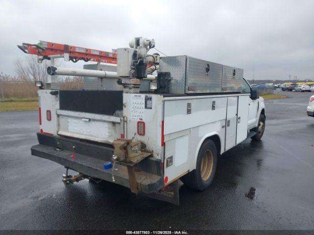 Ford F-350 Xl Image 13