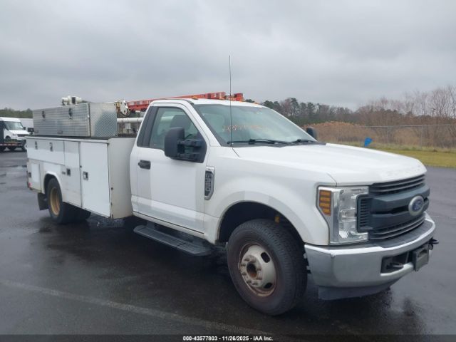 Ford F-350 Xl Image 9