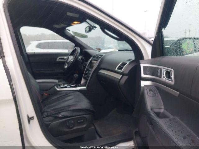 Ford Explorer Xlt Image 4