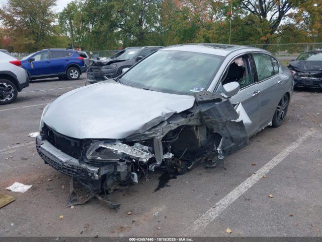 Honda Accord Touring V6 Image 16