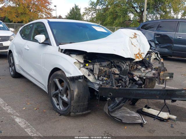  Salvage Hyundai VELOSTER