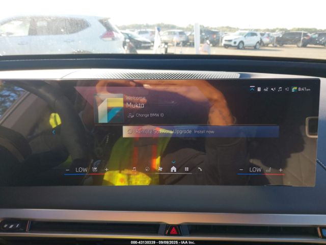 BMW iX Xdrive50 Image 15