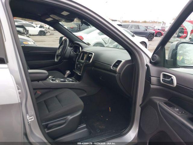 Jeep Grand Cherokee Laredo E 4x4 Image 4