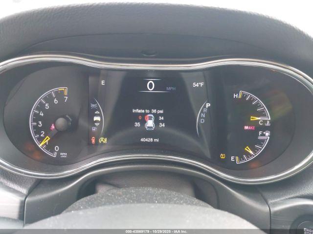 Jeep Grand Cherokee Laredo E 4x4 Image 9