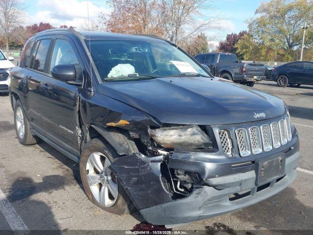  Salvage Jeep Compass