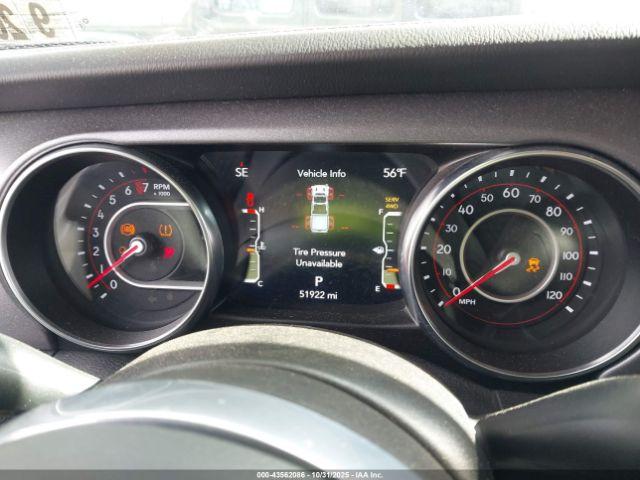 Jeep Gladiator Mojave 4x4 Image 6