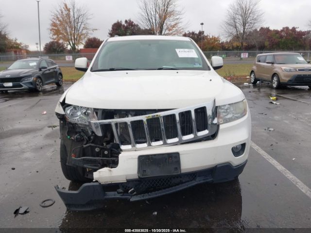 Jeep Grand Cherokee Laredo Image 4