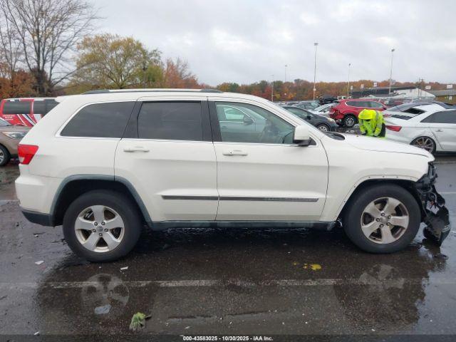 Jeep Grand Cherokee Laredo Image 7