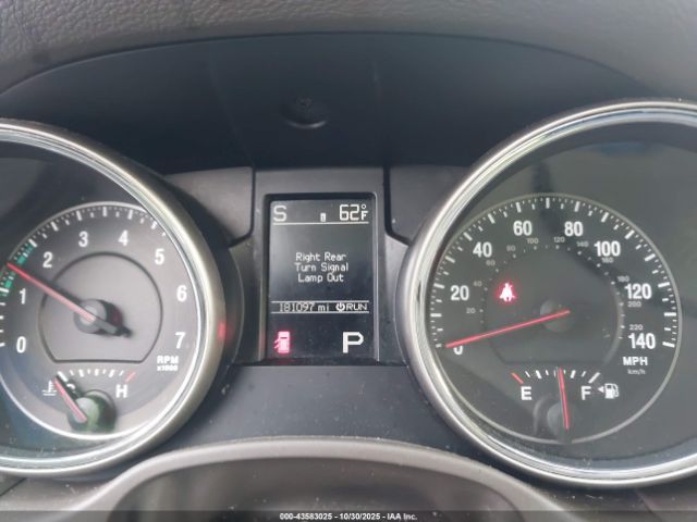 Jeep Grand Cherokee Laredo Image 8