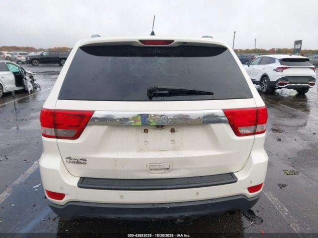 Jeep Grand Cherokee Laredo Image 6