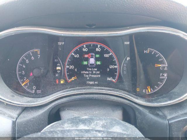 Jeep Grand Cherokee Laredo Image 7