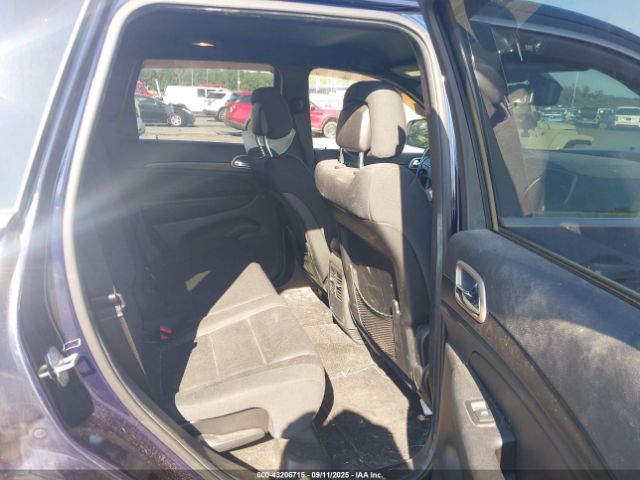 Jeep Grand Cherokee Laredo Image 12