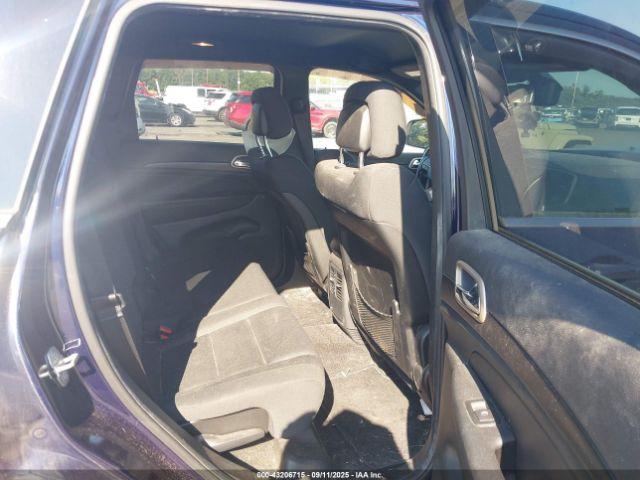 Jeep Grand Cherokee Laredo Image 12