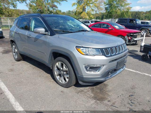  Salvage Jeep Compass
