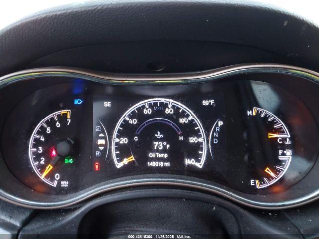 Jeep Grand Cherokee Laredo 4x4 Image 10