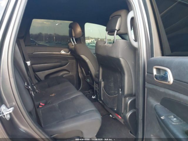 Jeep Grand Cherokee Laredo 4x4 Image 13