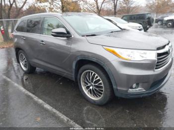  Salvage Toyota Highlander