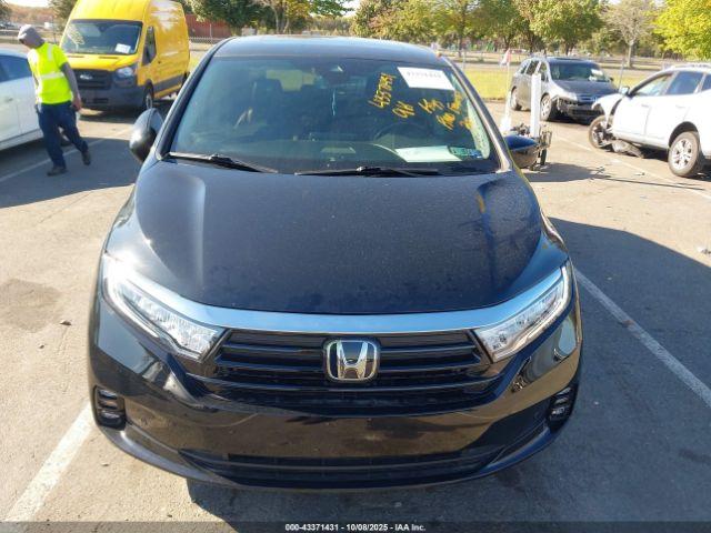 Honda Odyssey Touring Image 15