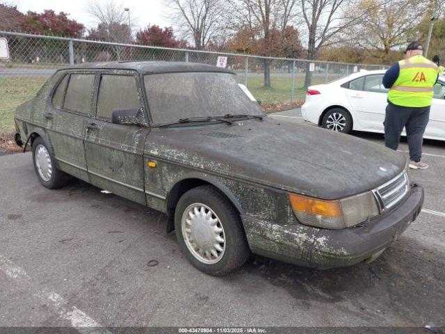  Salvage Saab 900