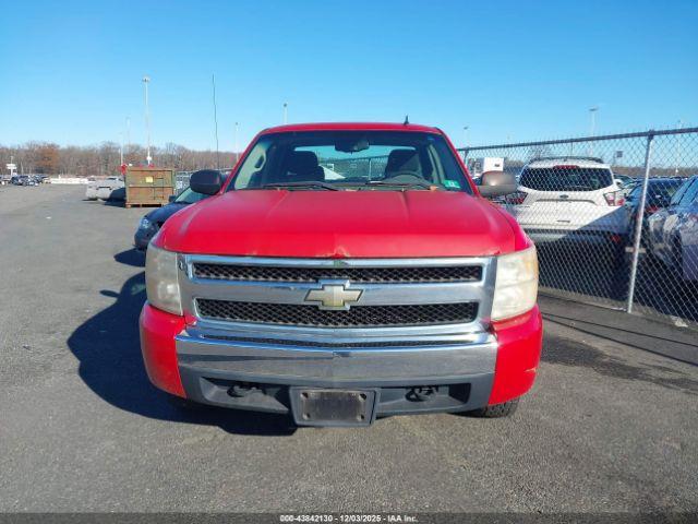 Chevrolet Silverado 1500 Work Truck Image 9