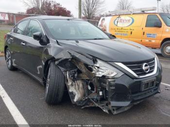  Salvage Nissan Altima
