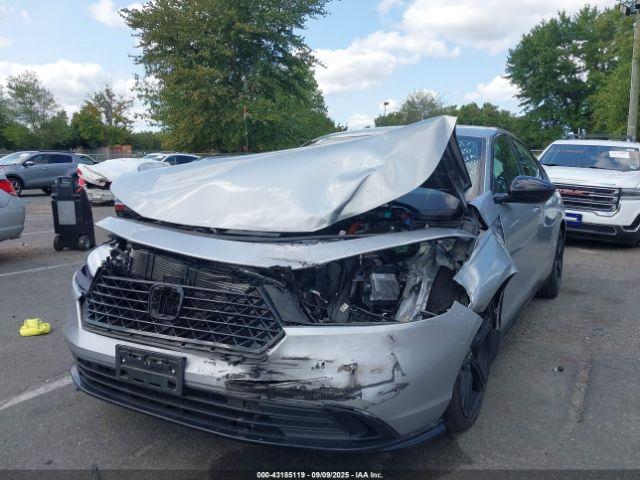 Honda Accord Sport-l Image 9