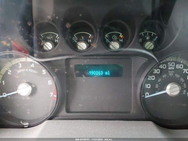 Ford F-350 Xl Image 2