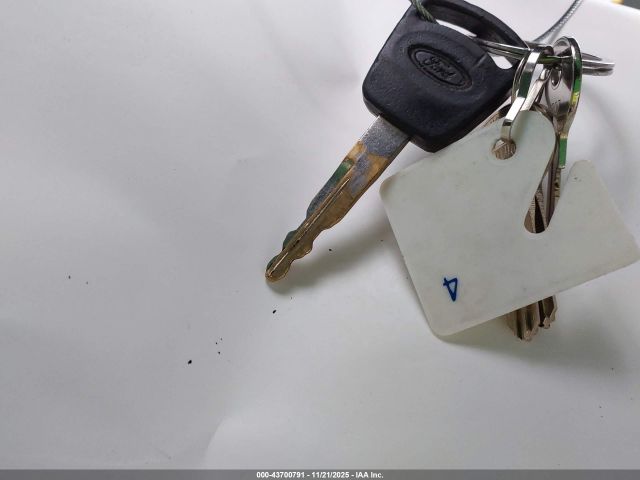 Ford F-350 Xl Image 11