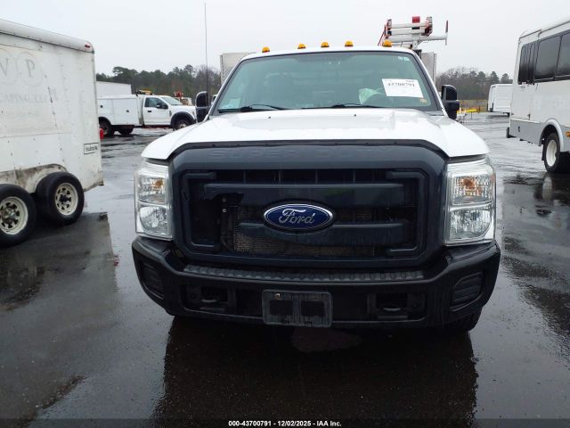 Ford F-350 Xl Image 7