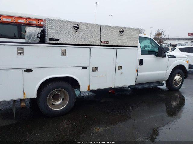 Ford F-350 Xl Image 8