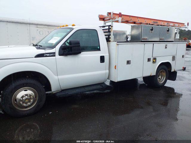 Ford F-350 Xl Image 9