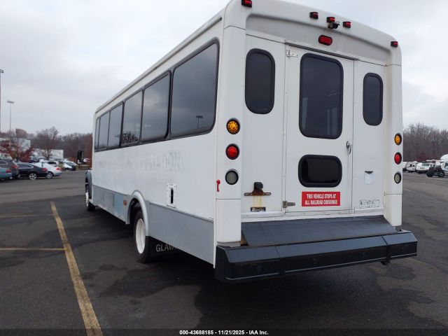 Ford F-550 Xl Image 10