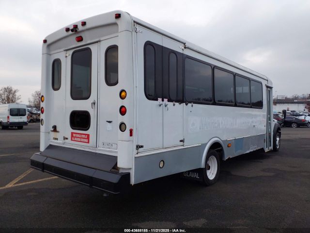 Ford F-550 Xl Image 2